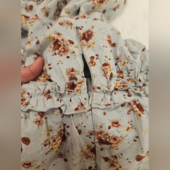 Tuckernuck Hyacinh House Rela Floral Ruffle Babydoll Blouse Size M - Picture 8 of 13